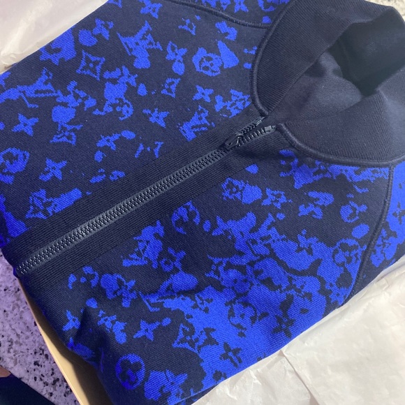 Mens LV suit reversible - Picture 3 of 11